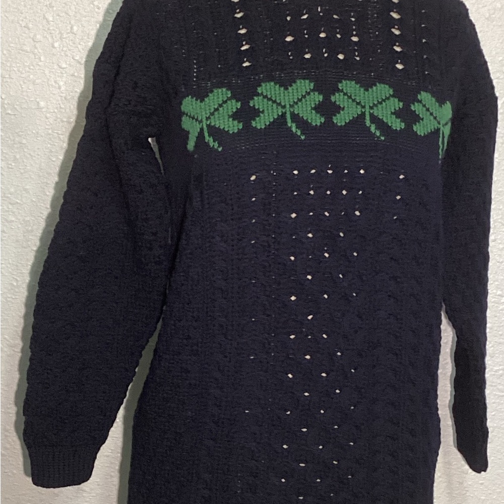 Aran Navy Blue Cable Knit with Green Shamrock Design Sweater size XXL - Picture 4 of 11